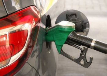 Caro carburante, Basilicata maglia nera: prezzi della benzina ai livelli autostradali