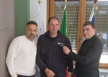 Carmine Priore promosso a maresciallo della Polizia locale di Polla. Il comando passerà a Francesco Larocca