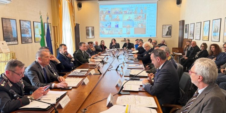 Giro d’Italia in Basilicata, incontro in Prefettura a Potenza: piano sicurezza per la tappa Praia a Mare-Potenza