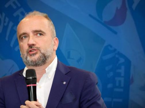 Collegamento con la metro tra aeroporto e città di Salerno, via libera al finanziamento: l’annuncio del sottosegretario Antonio Iannone