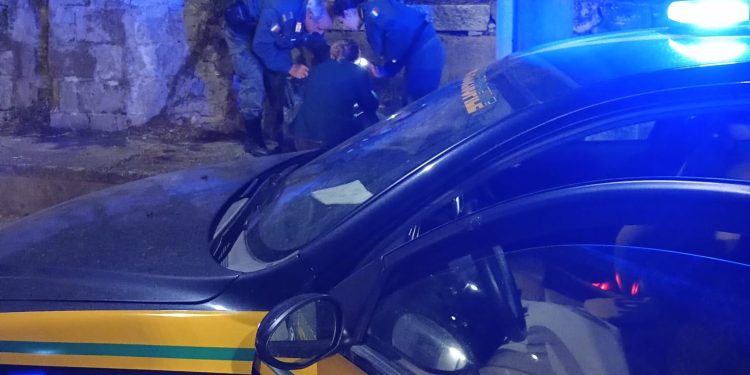 Controlli notturni a Pellezzano: due sanzioni e stretta contro l’abbandono dei rifiuti