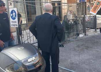 Salerno, rieletto da meno di due ore: sopralluoghi in città per Vincenzo De Luca. Il “bentornato allo Sceriffo” dei cittadini