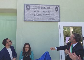Intitolata ad Alex Zanardi la palestra scolastica di Viggiano