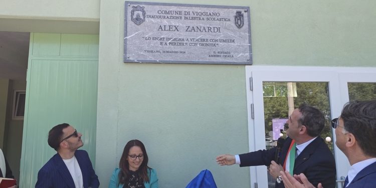 Intitolata ad Alex Zanardi la palestra scolastica di Viggiano