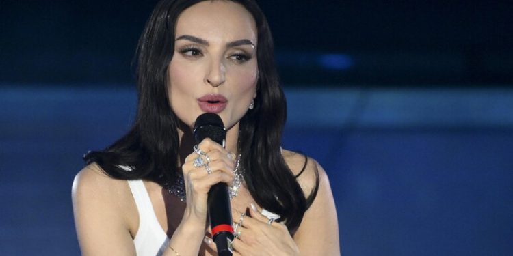 Arisa sarà nominata Cavaliere della Repubblica il 2 giugno a Potenza