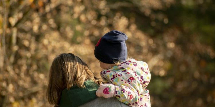 Voucher secondogeniti, al via i servizi gratuiti della Regione Campania per sostenere le famiglie