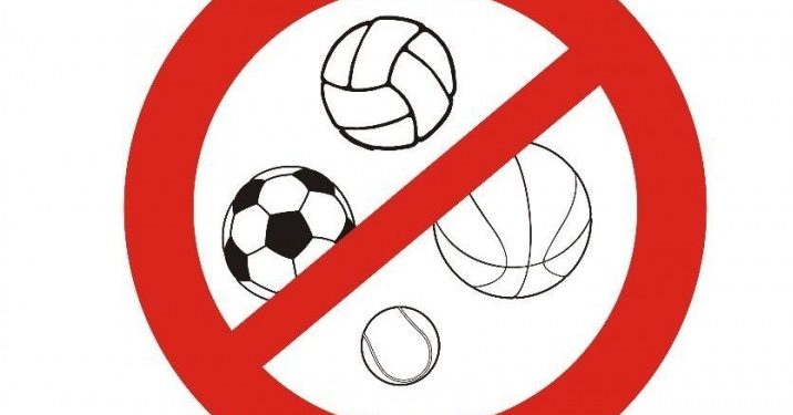 Sant’Arsenio, stretta su schiamazzi e degrado: ordinanza vieta di giocare a calcio in alcune piazze
