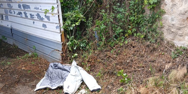 Donna precipita per diversi metri mentre passeggia in montagna a Eboli: trasferita in ospedale