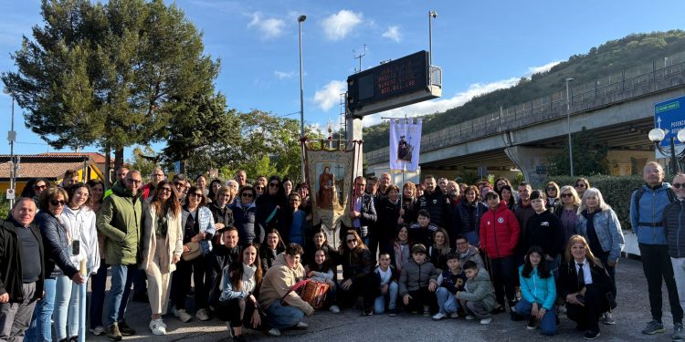 Da San Rufo ad Atena Lucana nel nome di San Ciro: pellegrinaggio tra fede, musica e commozione