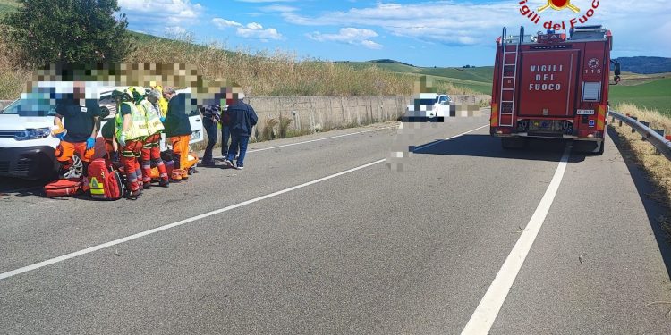 Schianto sulla Provinciale 3 nel materano: tre feriti, uno trasferito in elisoccorso