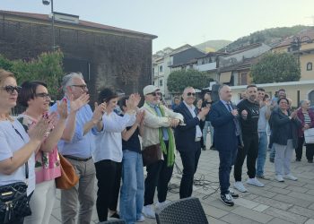 Loviso si conferma sindaco di Polla con 2.046 preferenze. Isoldi è la più votata