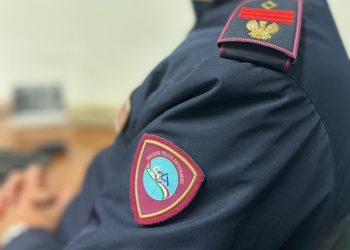 Condotte moleste e parcheggiatori abusivi: la Polizia di Salerno intensifica le misure di prevenzione