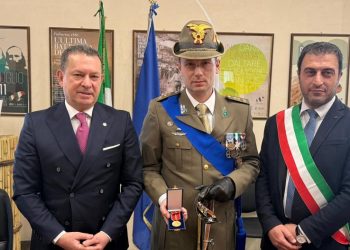 Medaglia d’Oro al Tenente Colonnello Francesco Todisco, sopravvissuto a un attentato in Afghanistan