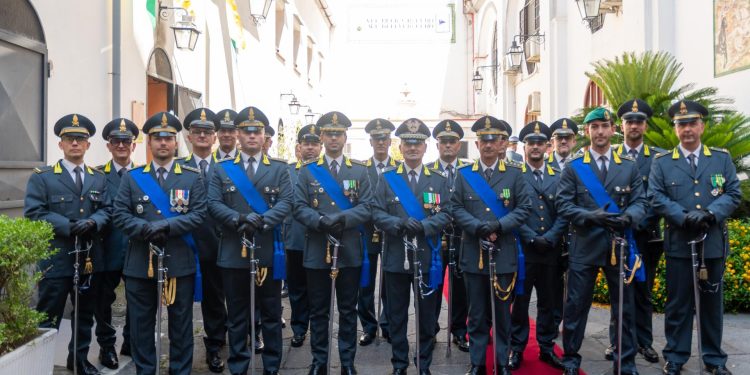 Guardia di Finanza di Salerno. Lotta ad evasione e frodi: 2.000 controlli e oltre 300 denunciati nel salernitano
