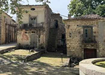 Roscigno Vecchia, la “Pompei del XX secolo”, al centro del rilancio culturale: istituzioni a confronto tra Convenzione di Faro e Piano Olivetti