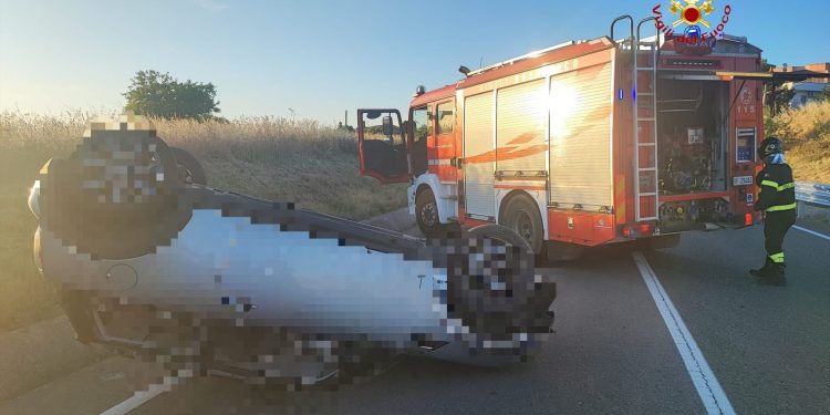 Incidente sulla SS7 a Matera, automobilista soccorso e trasportato in ospedale