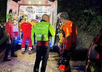 Scivola e cade nel fiume ad Acerno, salvata una donna