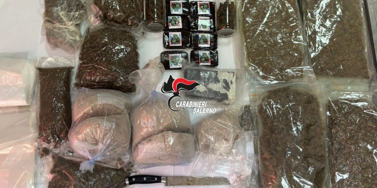 Maxi sequestro di droga a Salerno: arrestato un uomo