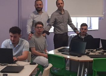 L’istituto “Cicerone” di Sala Consilina protagonista della transizione digitale: 50mila euro del PNRR per la formazione sull’Intelligenza Artificiale
