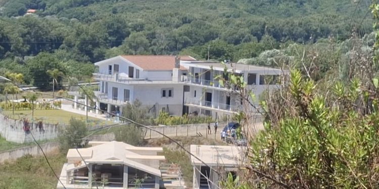 Sequestri a Policastro per lottizzazione abusiva: 32 gli indagati