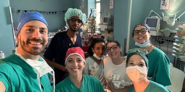 Tra le corsie dell’ospedale in Eritrea, la missione dell’infermiera di Polla Teresa Venosa e del fidanzato Rocco