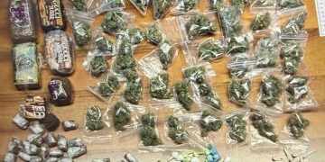 Capaccio Paestum, arrestato con oltre un chilo di droga: sequestrate eroina, crack, cocaina, marijuana e hashish