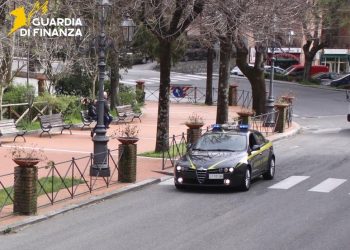 Controlli antidroga nel potentino: sequestrate dalla Finanza cocaina, hashish e marijuana