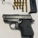 Pistola clandestina nascosta in un puff: arrestata una coppia