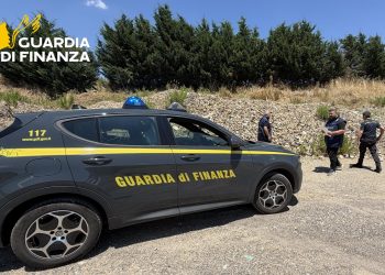 Maxi sequestro di rifiuti speciali in una discarica di 54mila mq a Matera