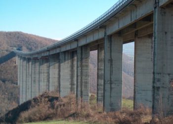 Raccordo Sicignano-Potenza, senso unico alternato sul viadotto Fiumara di Tito fino al 3 agosto