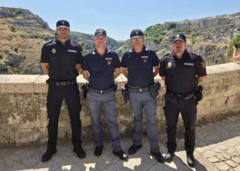 Arrivano in Questura a Matera due poliziotti spagnoli: pattugliamenti congiunti nel centro cittadino