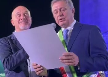 Claudio Bisio diventa cittadino onorario di Castellabate