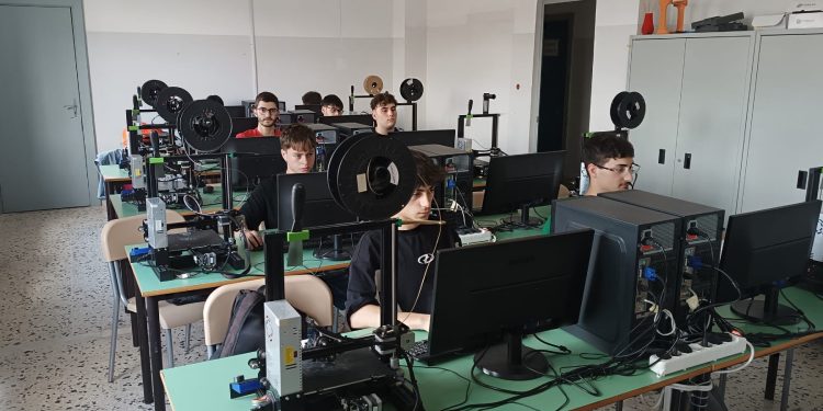 Intelligenza Artificiale al “Cicerone”: concluso con successo il primo anno di attività