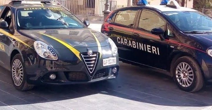 Truffe informatiche e riciclaggio in provincia di Salerno: 69 indagati, 8 misure cautelari