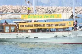 Campania, il mare sotto esame bocciati: 15 punti su 31. Goletta Verde accende l’allarme sulla depurazione