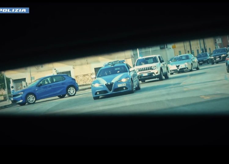 Stalking ed aggressioni dopo una lite in palestra: nei guai tre fratelli nel materano