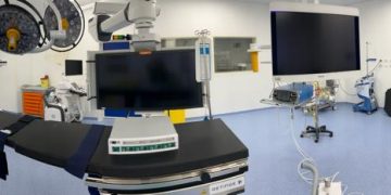 Ruggi di Salerno, intervento cardiochirurgico ibrido di elevata complessità eseguito a cuore battente