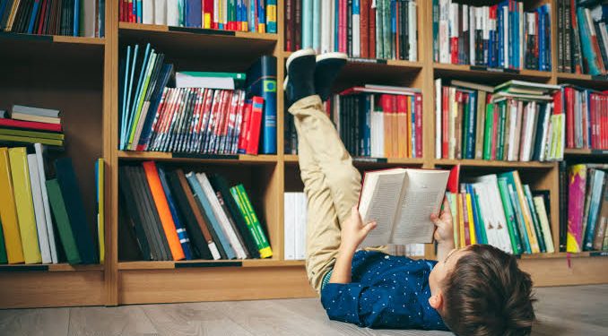 A Rionero la biblioteca dei bambini nasce dai loro desideri: oltre 800 libri scelti dai giovani lettori