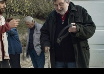Addio a Francesco Guccini: il cantautore della schiena dritta e quella campana arrivata dal Vallo di Diano