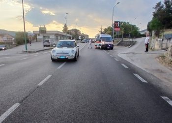 Paura a Polla: bambino in bici investito da un’auto lungo la Ss19