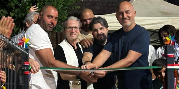 Varco Notar Ercole, nuovi spazi per la comunità: l’Amministrazione di Sassano riqualifica il parco giochi e il campetto