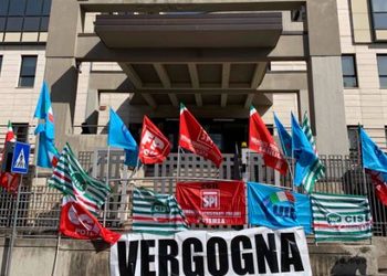 Ticket sanitario da 2,50 euro, protesta in Basilicata: i sindacati chiedono il ritiro del provvedimento