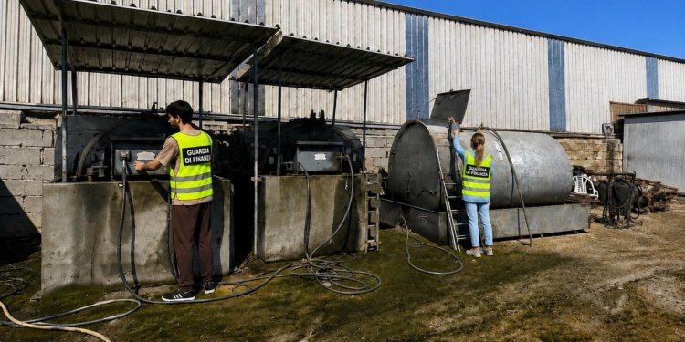 Sequestro di gasolio a Scafati, una persona denunciata