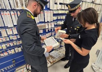 Sequestrati articoli contraffatti e pericolosi per la salute pubblica in Val d’Agri