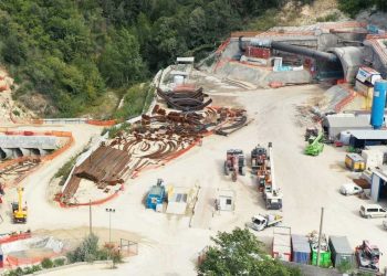 Inchiesta Alta velocità Napoli-Bari, ai domiciliari anche un ingegnere salernitano