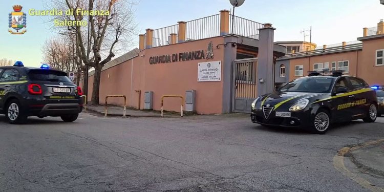 Presunta truffa all’ASL di Salerno: nel mirino un’associazione che gestiva il 118. Sequestrati oltre 900 mila euro