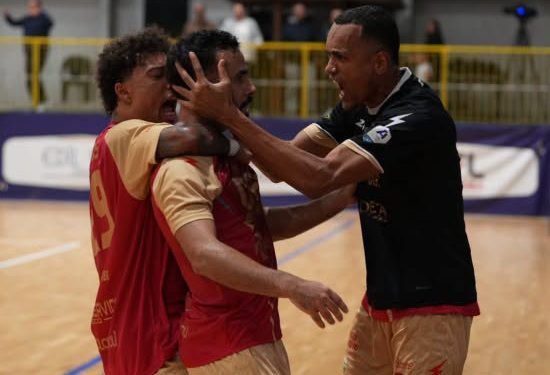 Novanta secondi da paura e lo Sporting Sala Consilina ribalta il Petrarca
