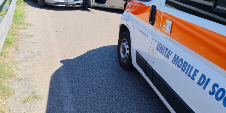 Contromano sul cavalcavia a Pontecagnano: 3 feriti