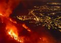 Notte di paura a San Pietro al Tanagro: le fiamme lambiscono il Santuario del Crocifisso