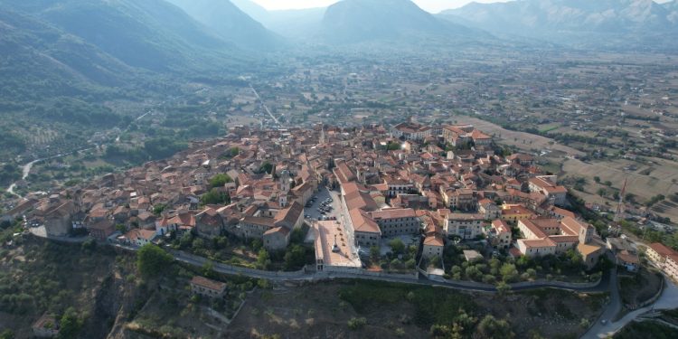 Sicurezza della nuova scuola di Teggiano. Botta e risposta tra amministrazione e opposizione